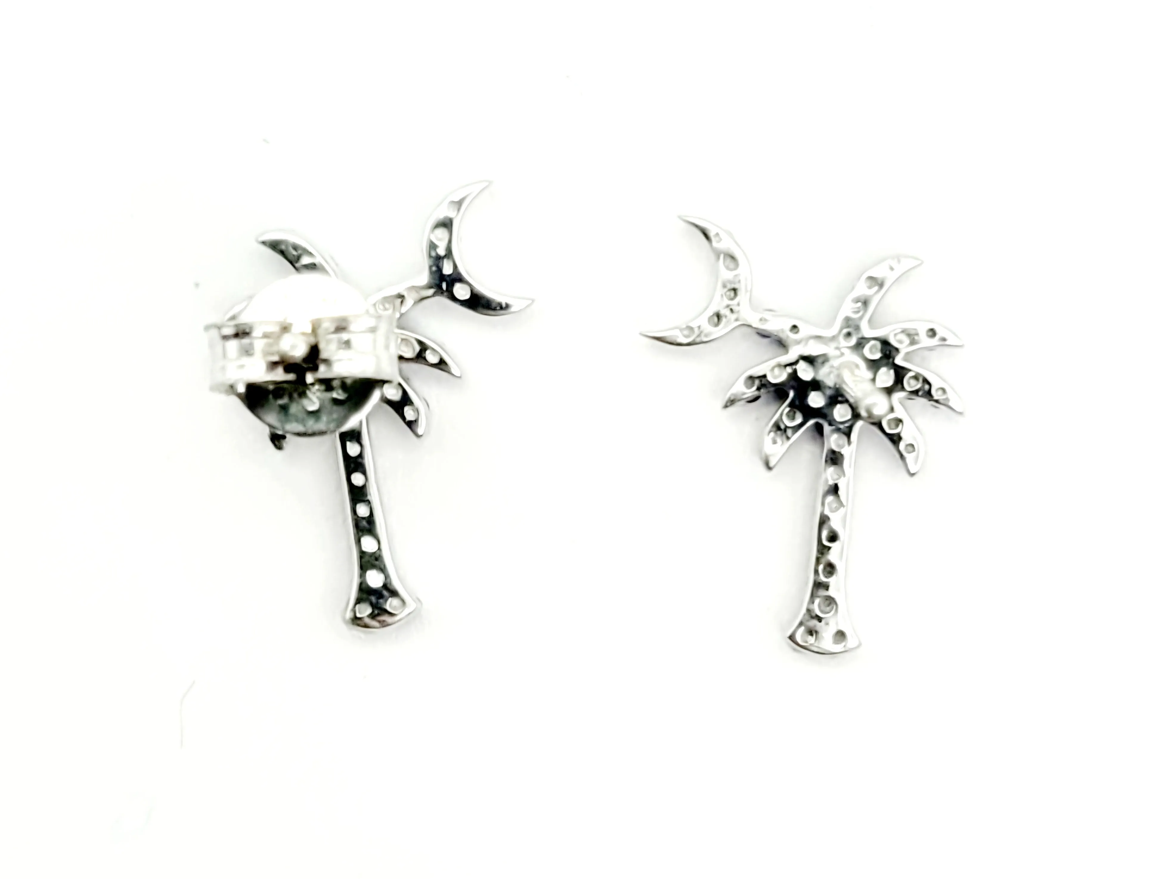 14k white gold Satphire and Dimond Stud Earings