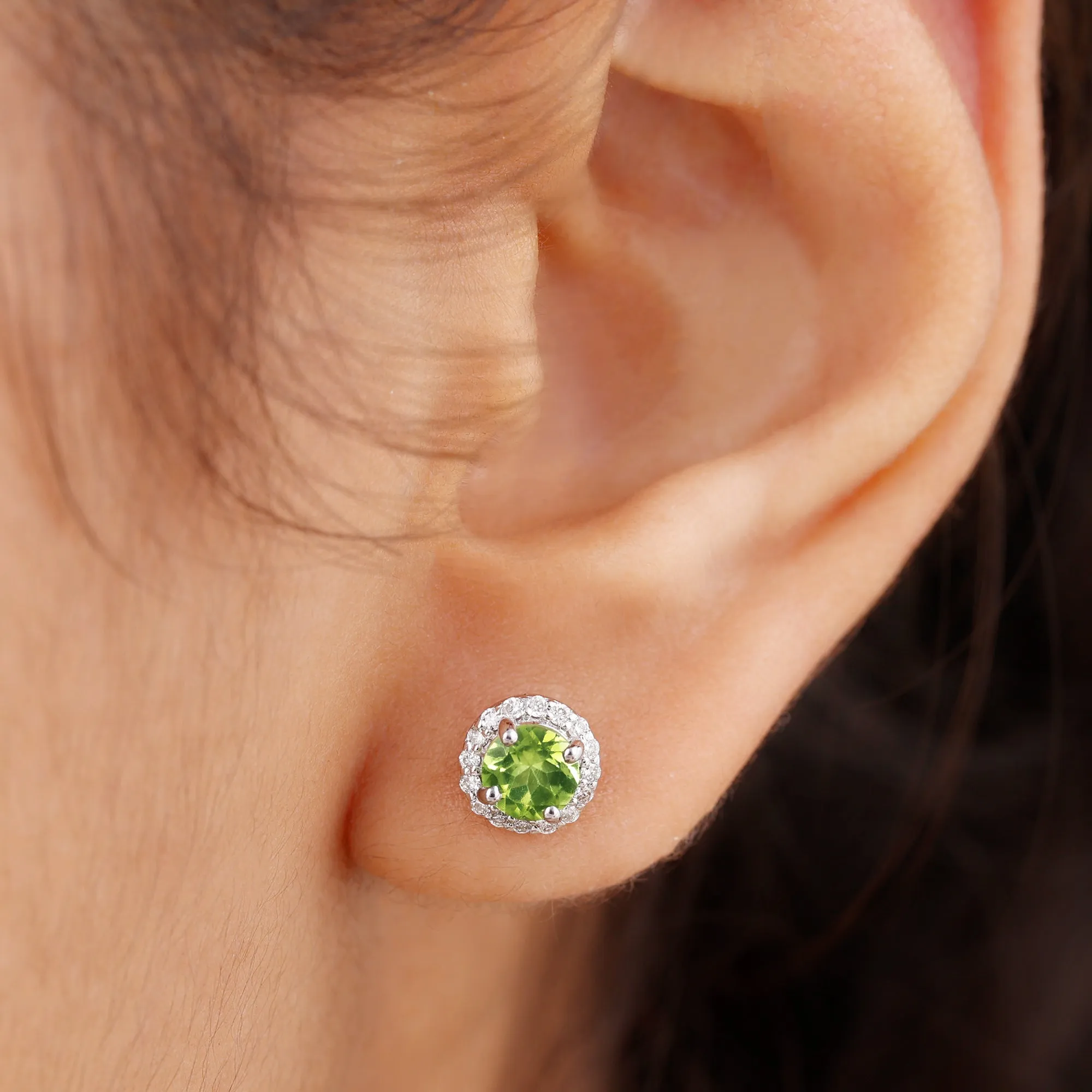 1.5 CT Classic Peridot and Diamond Halo Stud Earrings