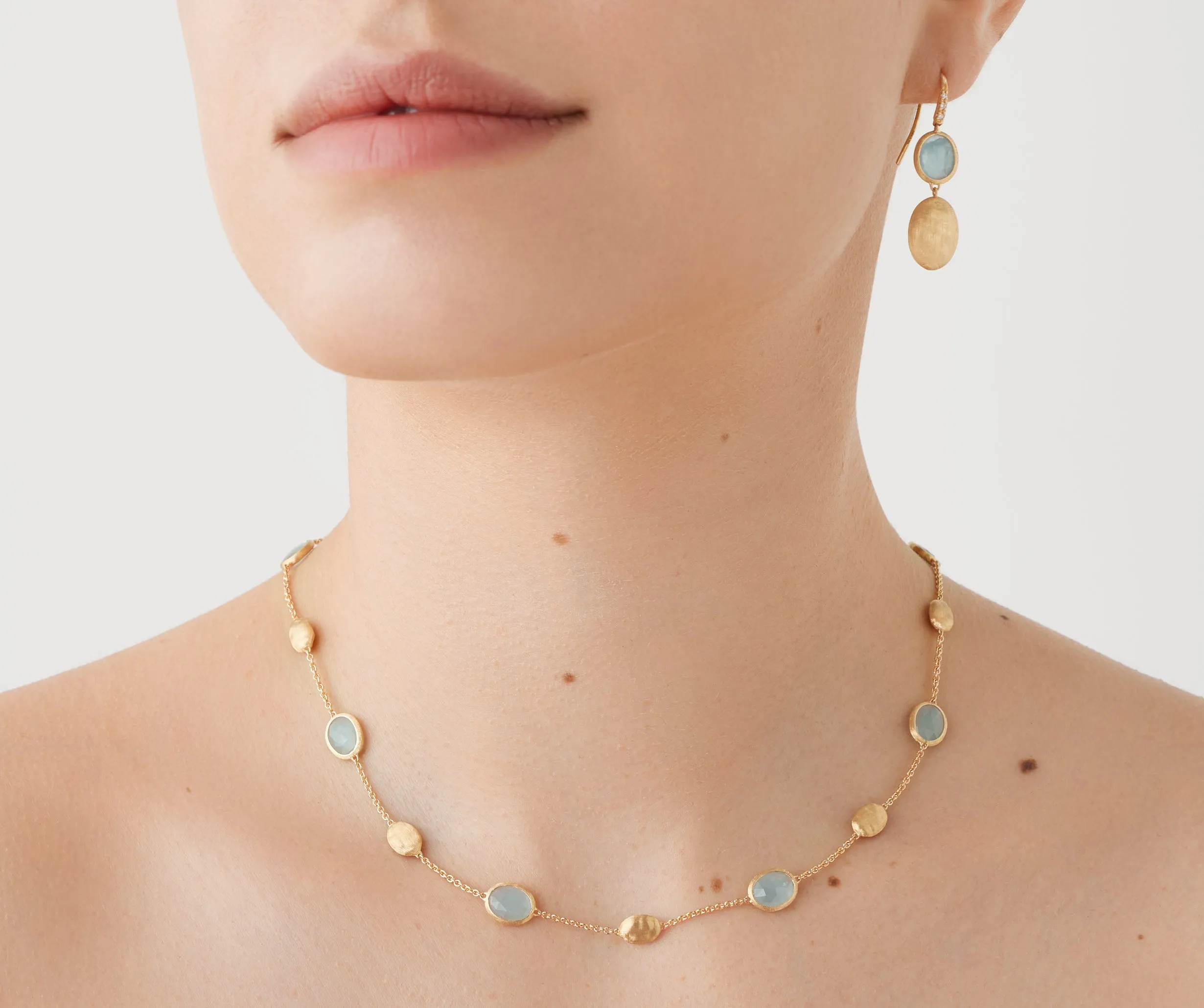 18K Yellow Gold Aquamarine & Gold Necklace