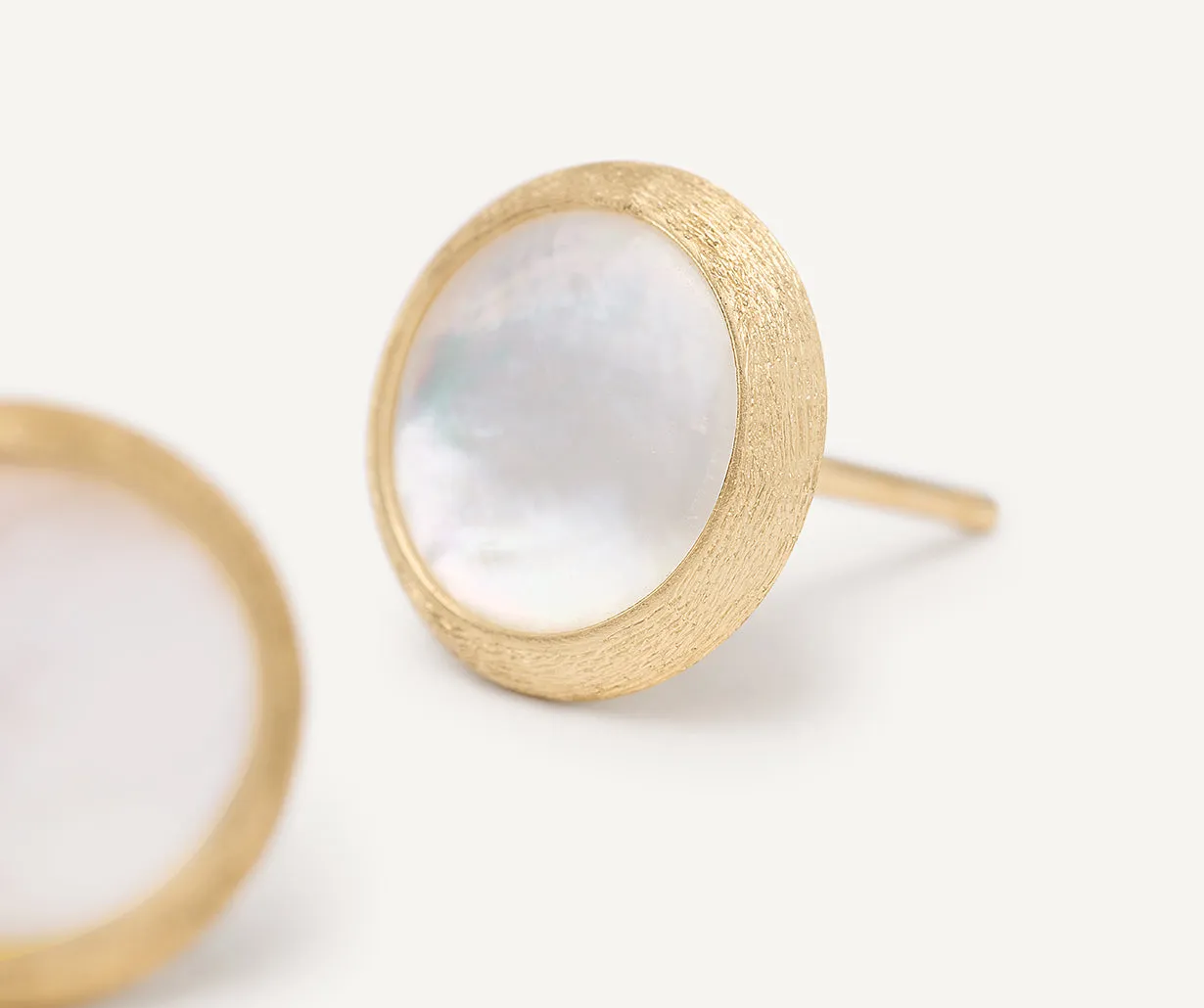 18K Yellow Gold Mother of Pearl Stud Earrings