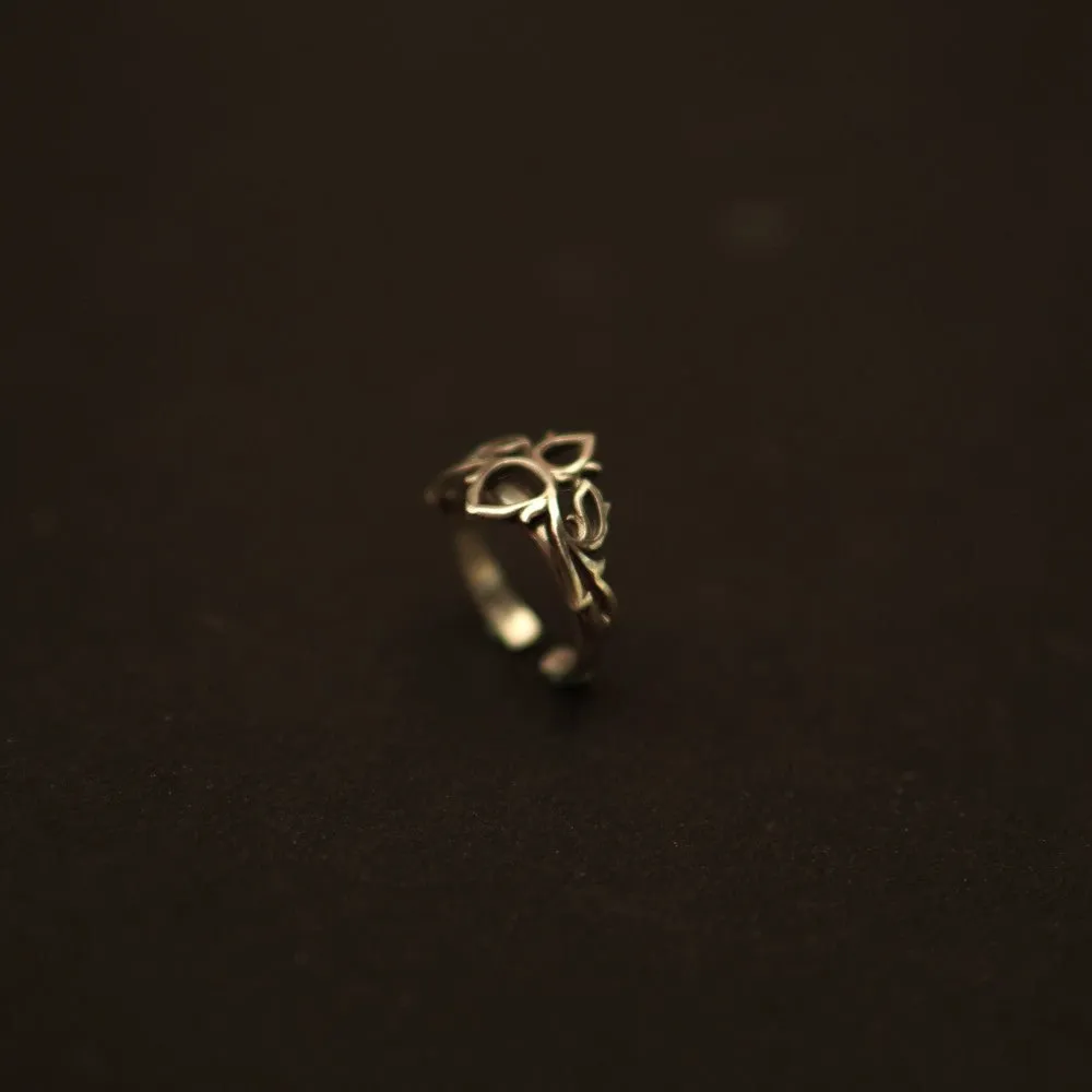 Aparajita Toe Ring