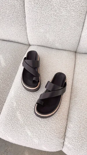 Armas Slide - Black