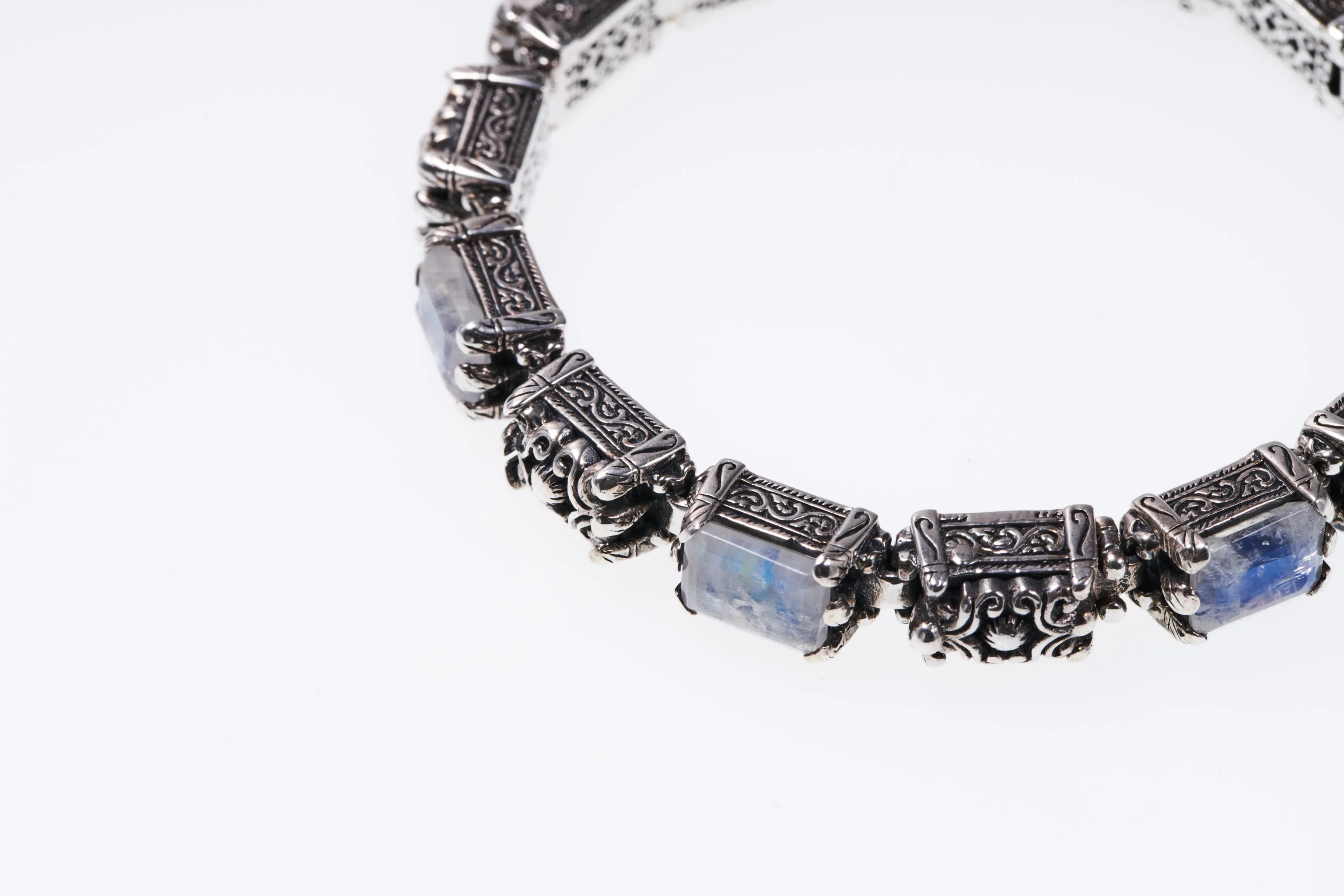 Islamic Bracelet : L (Rainbow Moonstone / 18.5cm)