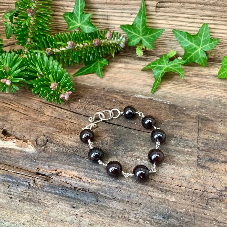 Juicy garnets and Sterling silver bracelet