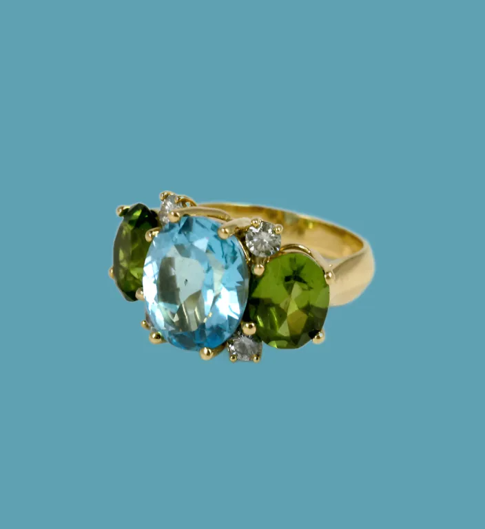 Large GUM DROP™ Ring with PERIDOT and Diamonds