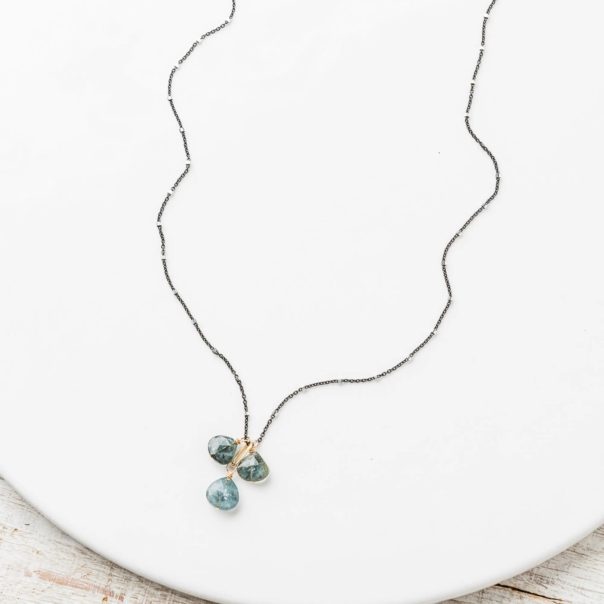 Moss Aquamarine Drop Trio Necklace on Satellite Chain