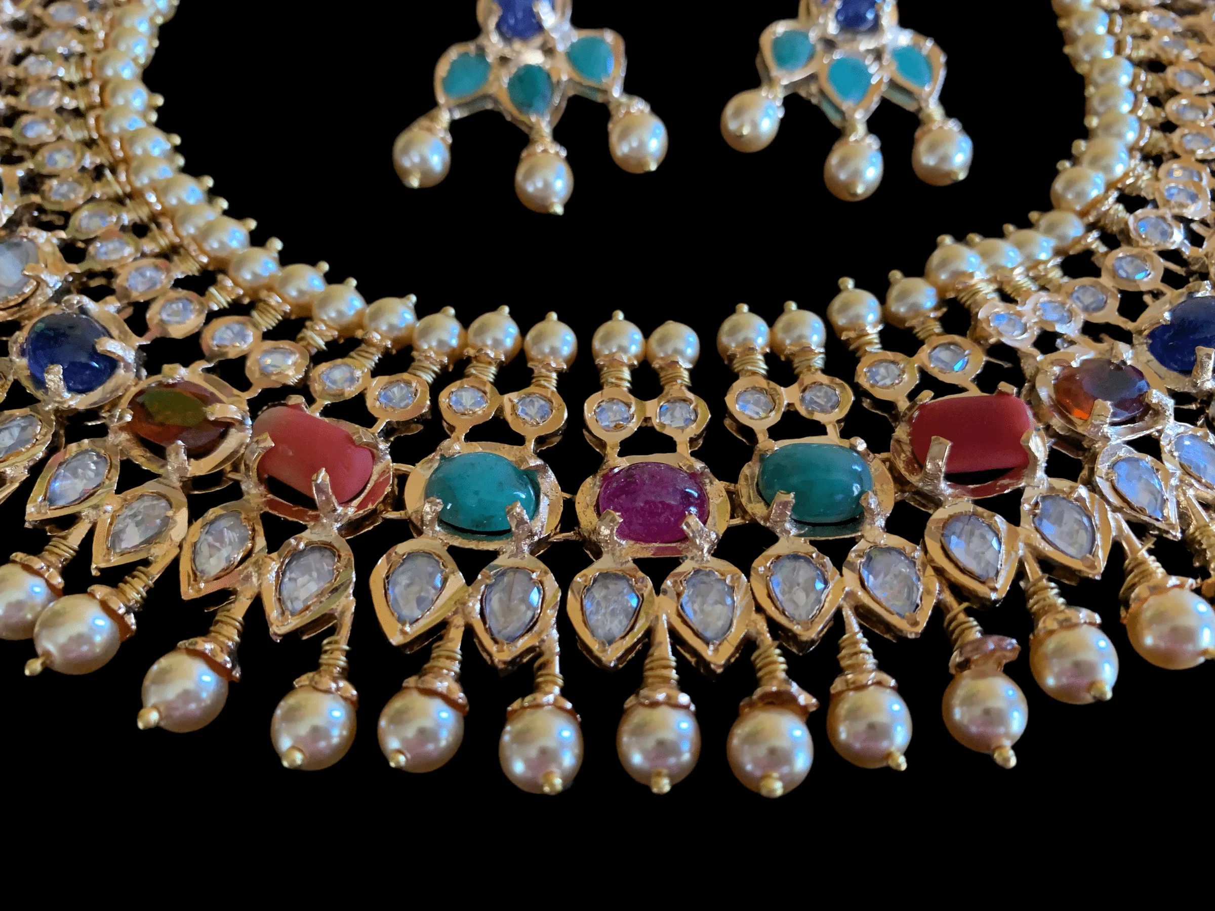 NS21 Aleezay necklace with natural stones ( SHIPS IN 4 WEEKS  )