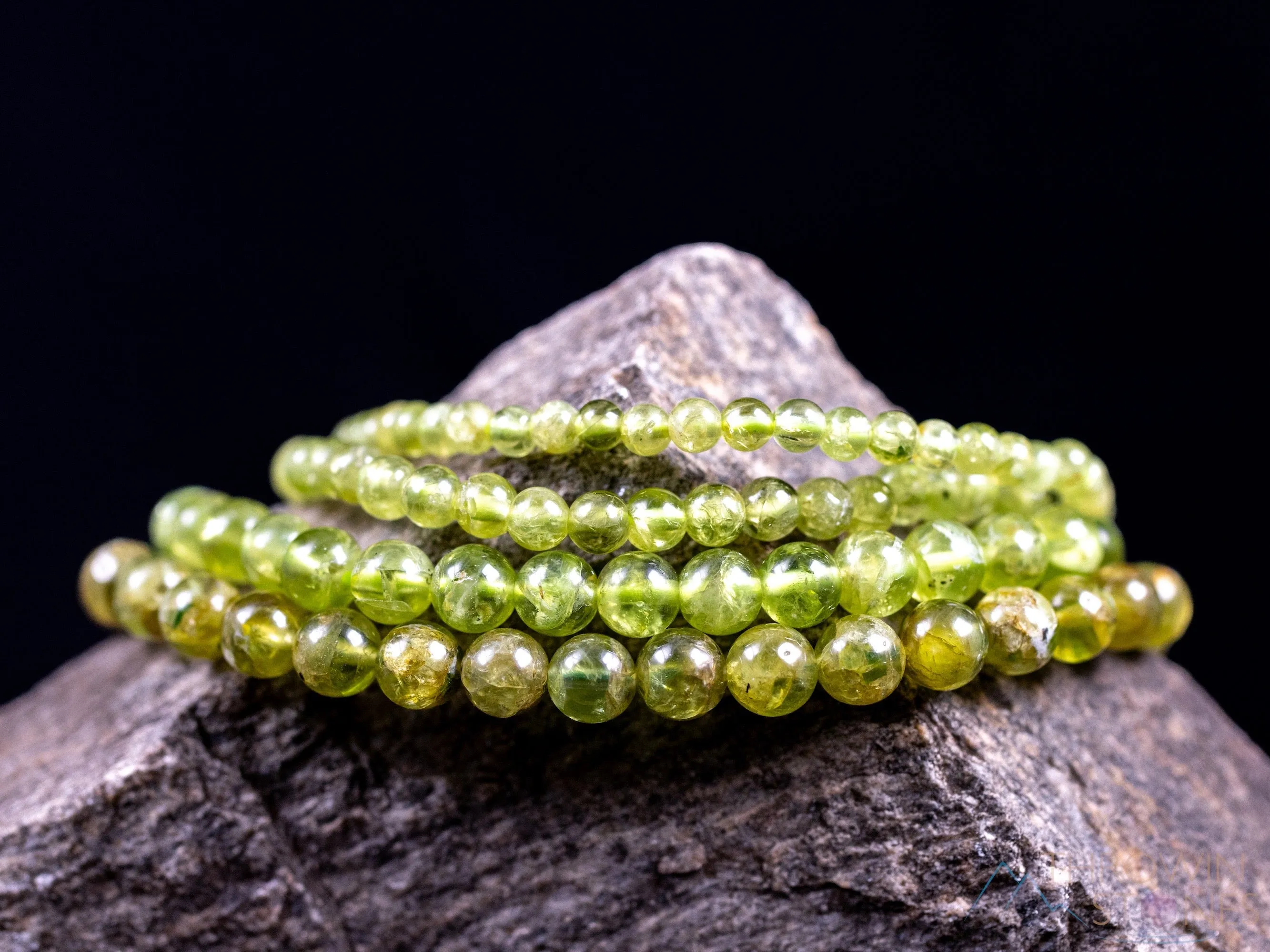 PERIDOT Crystal Bracelet - Round Beads - Beaded Bracelet, Birthstone Bracelet, Handmade Jewelry,  Healing Crystal Bracelet,  E0983