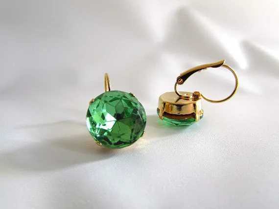 Peridot Green Paste Glass Earrings - Medium Round