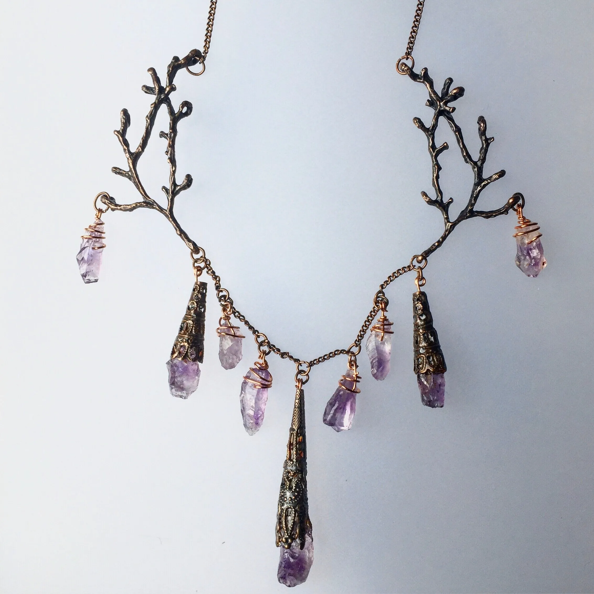 The ELVIRA Amethyst Necklace