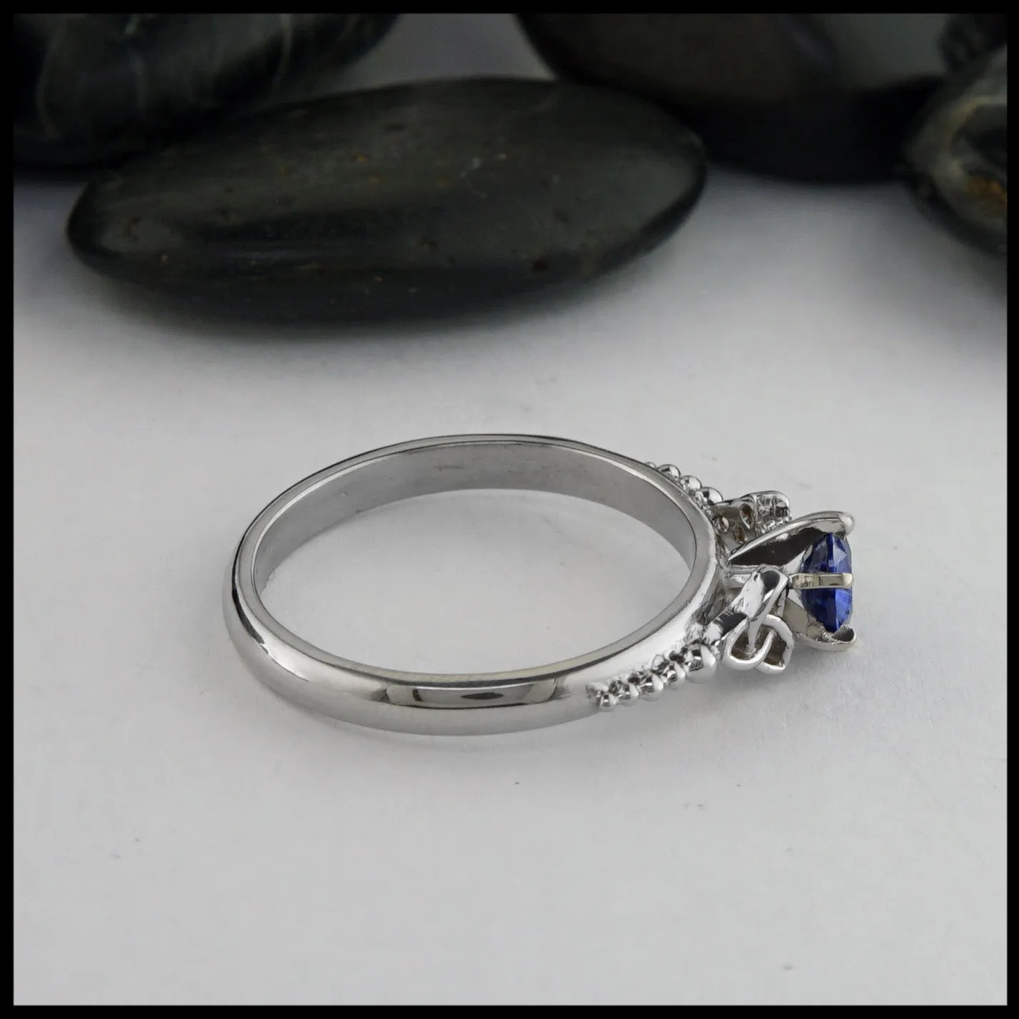 Trinity Knot Ceylon Sapphire Ring