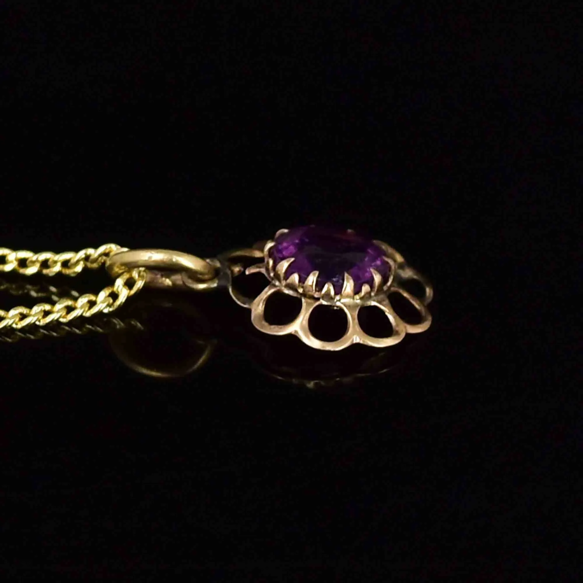 Vintage 14K Gold Amethyst Floral Charm Pendant Necklace